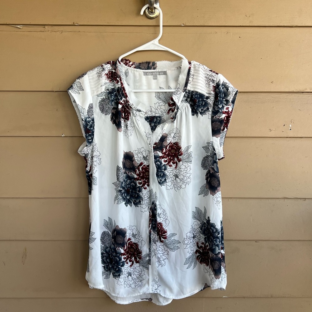 Daniel Rainn Floral White Cap-Sleeve Blouse Size M